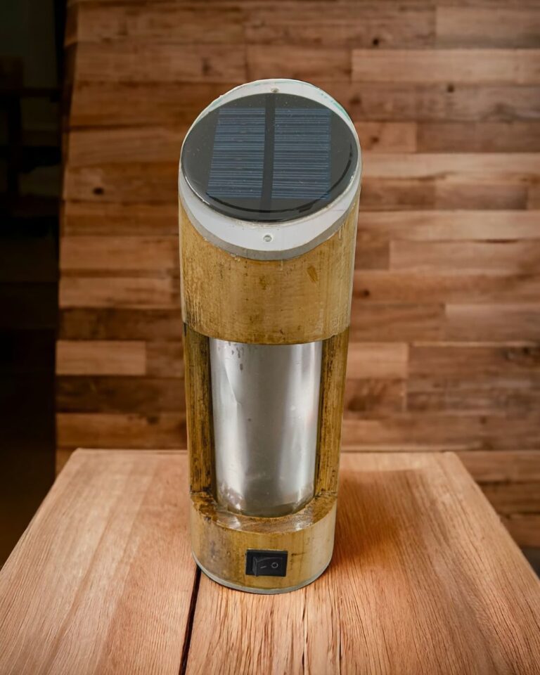 Bamboo solar lamp